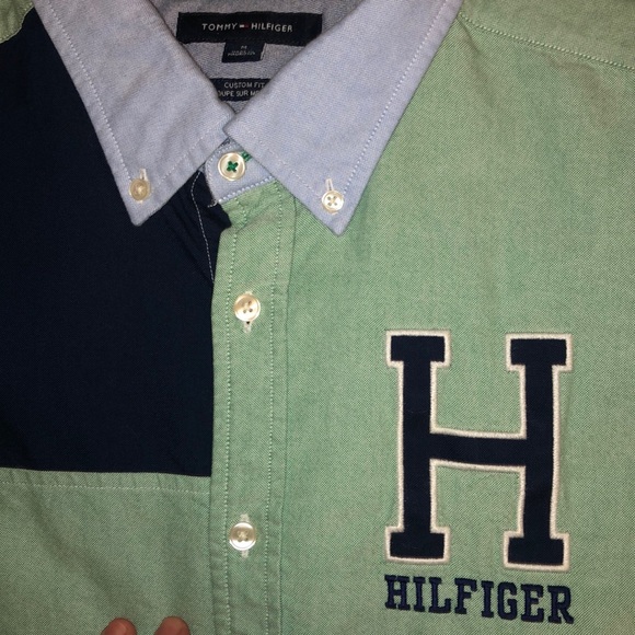 Men’s Tommy Hilfiger Button down Medium - Picture 3 of 3